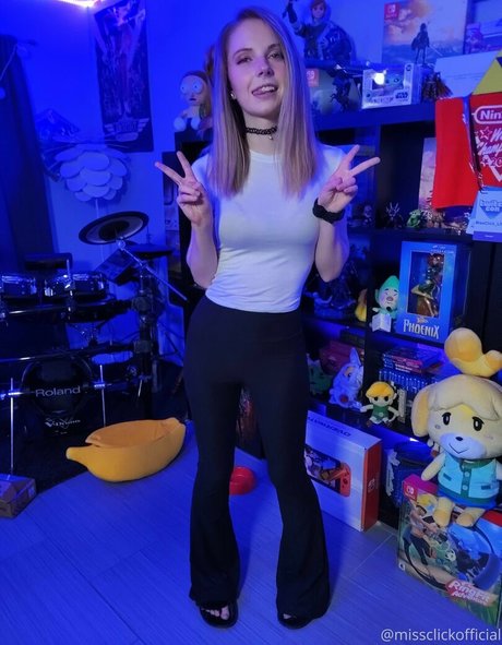 MissClick Live model porn pics