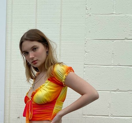 Krissy Kaminski high quality model images