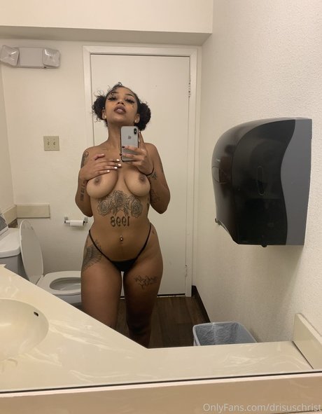 DrisusChrist model naked pictures