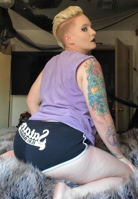 Skeletons twin nice model images