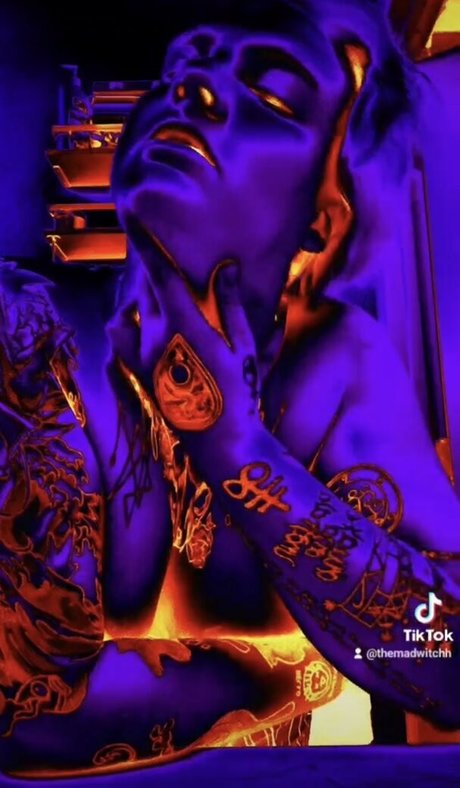 Skeletons twin naked model archive