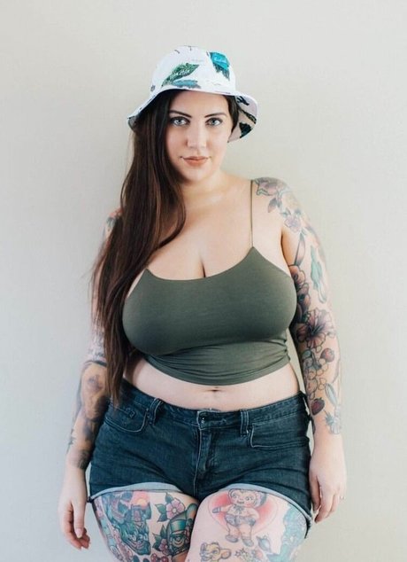 Nikki Hunter xxx model galleries