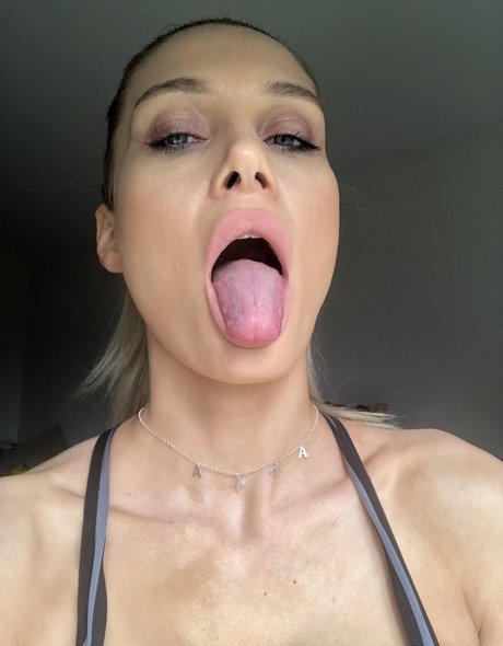 Anna Opsal nude pornstar image