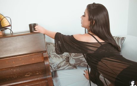 luaramona hot star pictures