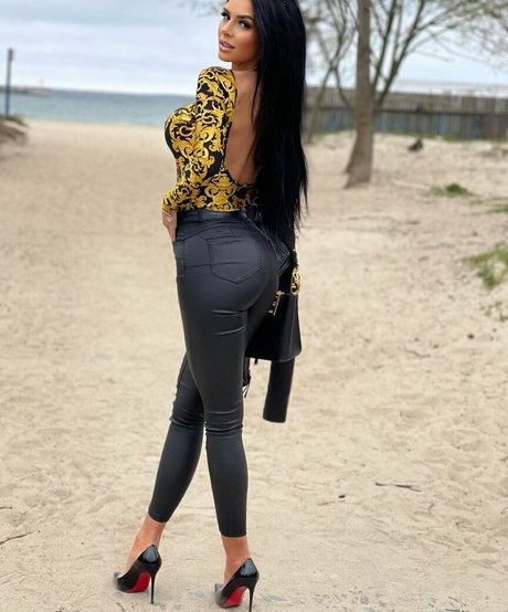 ilailonaa perfect actress pics