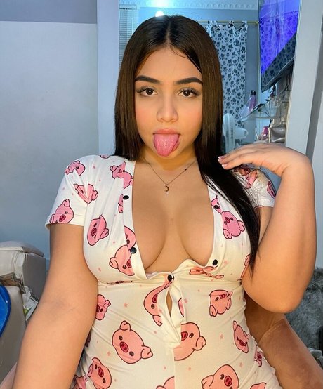 Daniela Gonzales hot pornstar photo