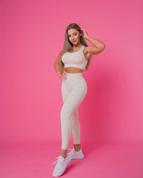 Anya Hryshchenko top pornstar galleries