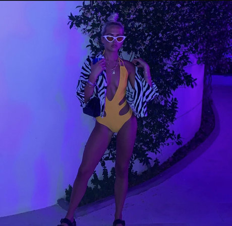 Magee elle star nude image