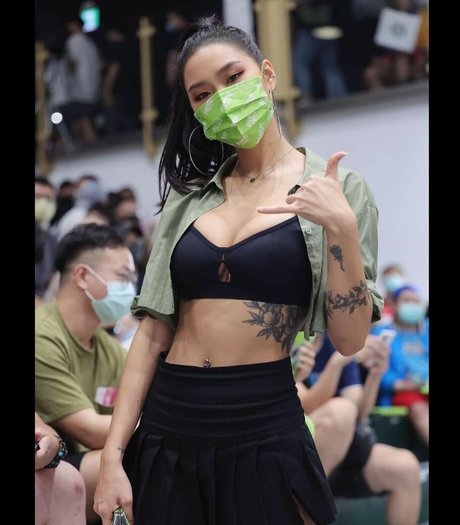 _lulumi_ model nudes picture