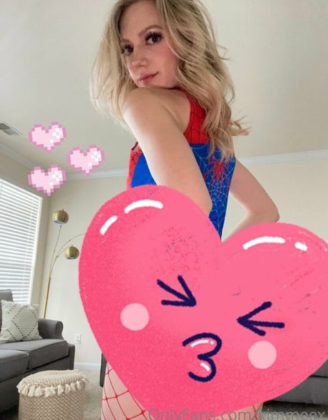 Kimcella pornographic model pictures