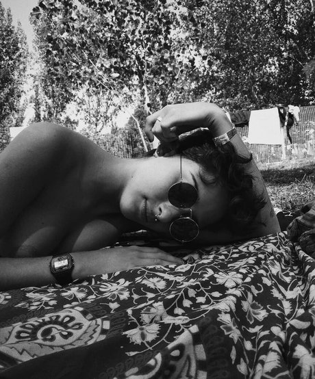 Laubrasil sexy model pictures