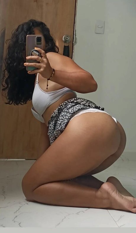 Canelayou model beautiful pics