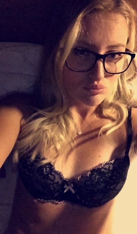 Kristina Mladenovic pornstar hd picture