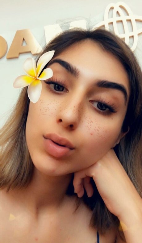 Jasdeep Johal erotic actress image