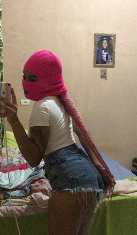 Myyyystical model naked pics