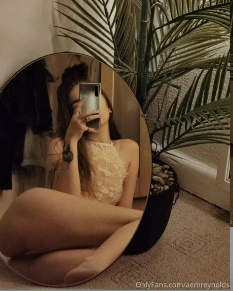 aemreynolds pornstar nudes img