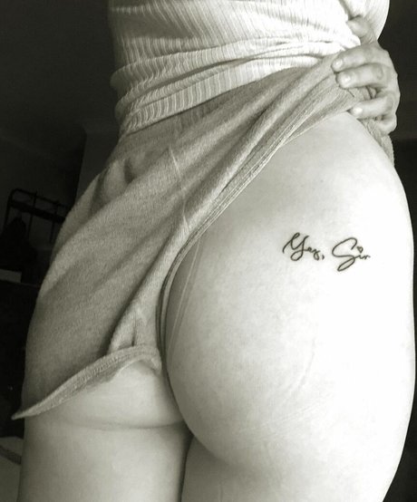 alexisjv sexy model pic