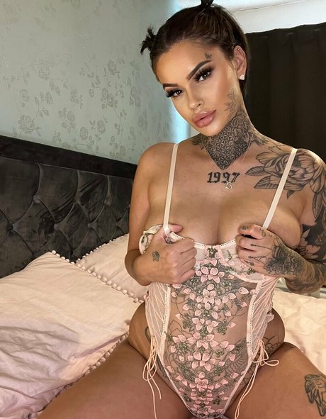 Princesavicksx erotic actress pic