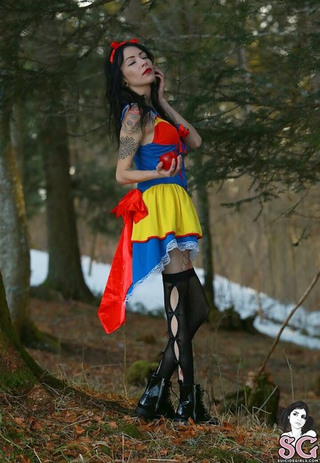 Juh Connie free actress galleries