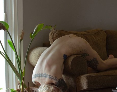 Lucy Everleigh beautiful star galleries