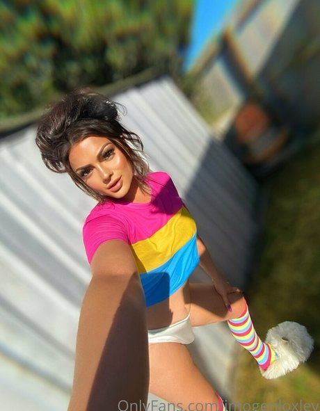 Imogen Loxley naked pornstar img
