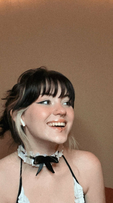 BvnnyBeth pornstar free gallery