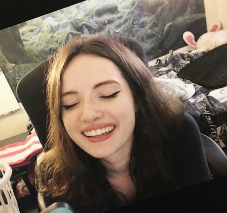 Corrine Moore porn star img