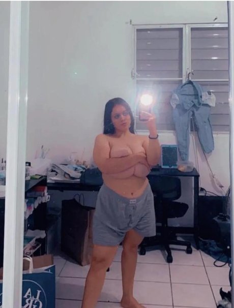 millieirys998 nude model gallery