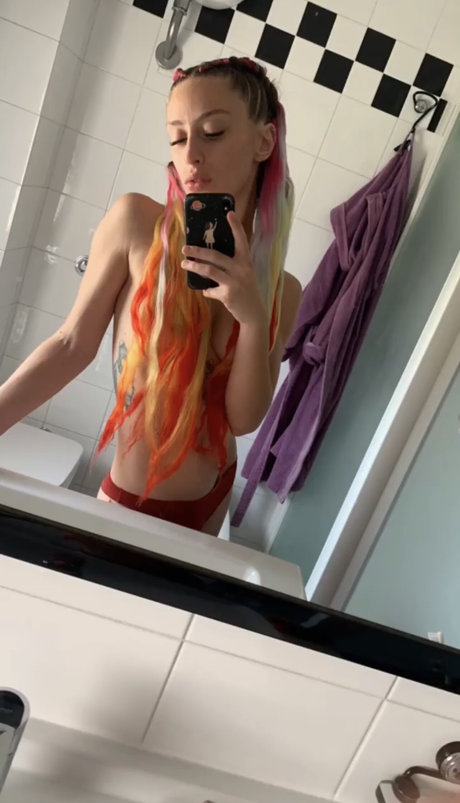 MidoriShake top model image