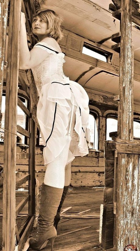 Avalon Zuercher hd star pictures