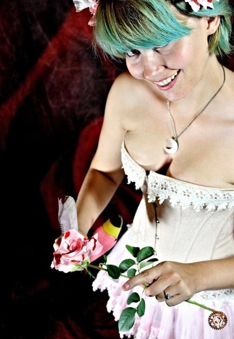 Avalon Zuercher model hot gallery