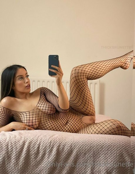 Thick Brunette star pornographic image