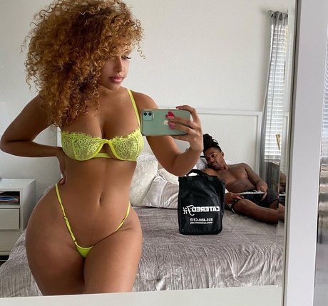 Aisha Thalia model beautiful gallery