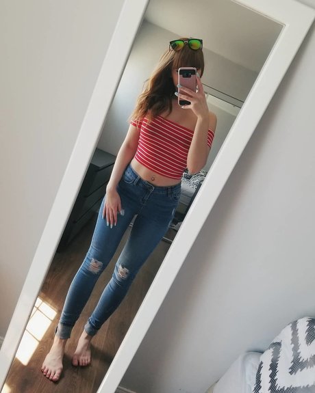 elie dr star adult photos