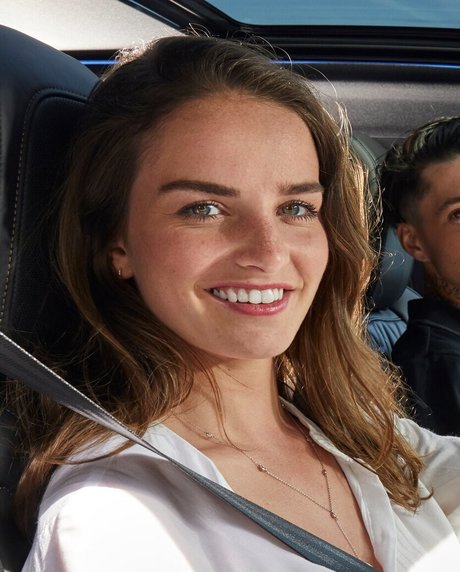 Catie Munnings model best picture