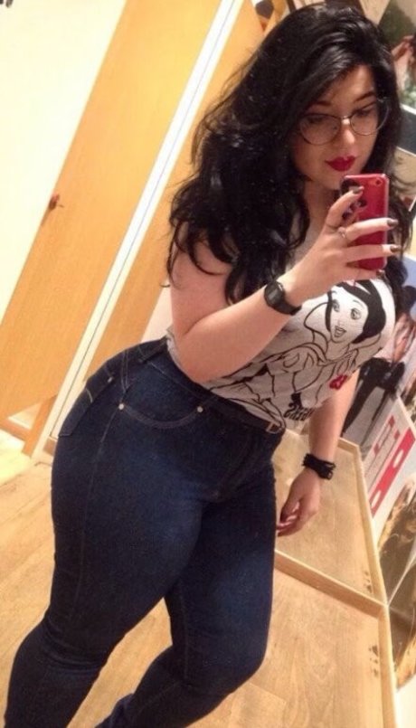 Bruna Carmona star nude image