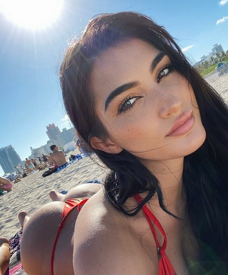 Savvyyyxoxo model adult pics