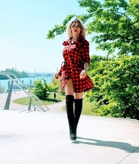 Ahlem sex actress img