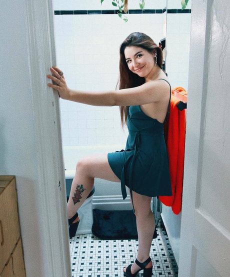 Autumn Farrell nice model pictures