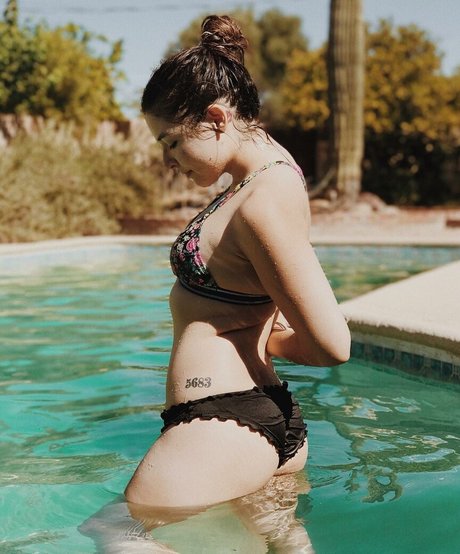 Autumn Farrell nice model photo