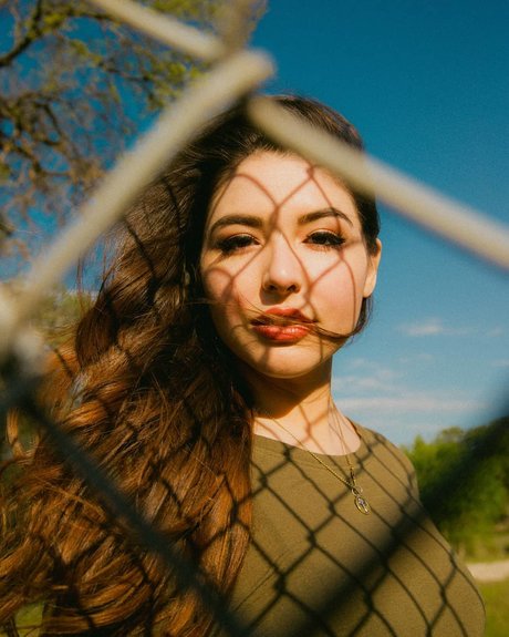 Autumn Farrell Profile pic