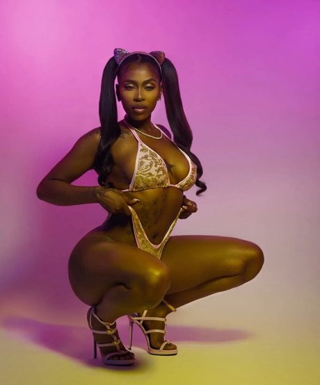Kash Doll star naked photo