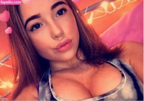 Karina Williamson star hd gallery