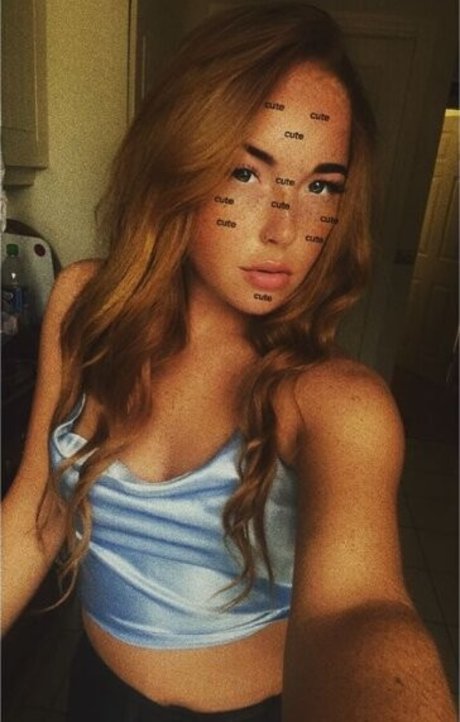 Karina Williamson star beautiful photo