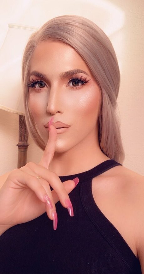 Vanessa9in exclusive actress galleries