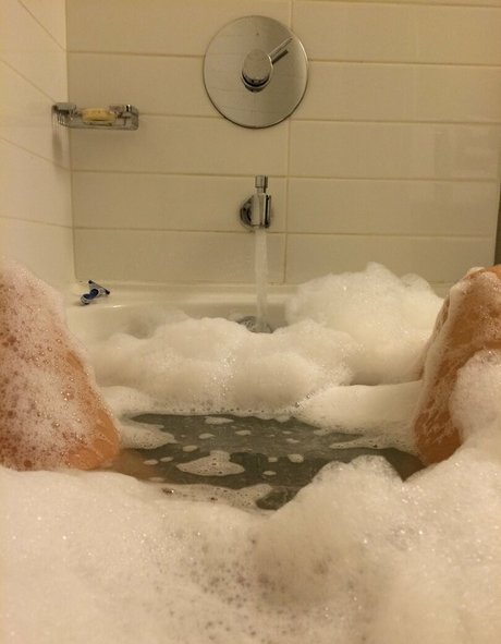 Britne Oldford pornstar nude photo