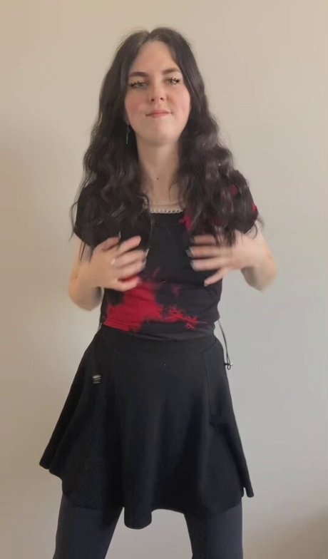 Olivia Evenstar star top pictures