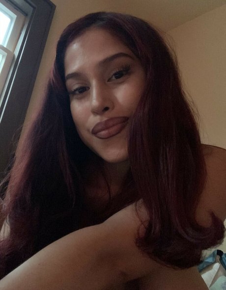 LaMoneyDiosa adult actress galleries