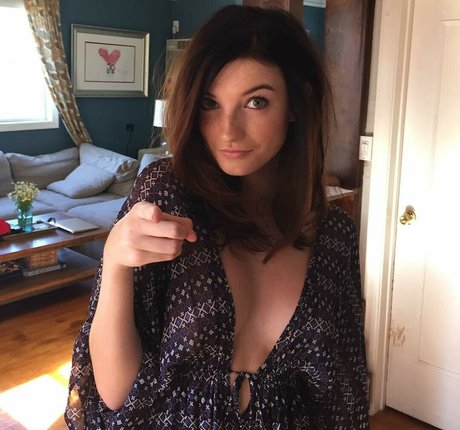 Hannahrosemasi model high quality images