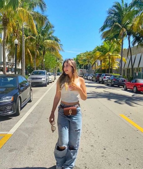 Malak Koura actress picture